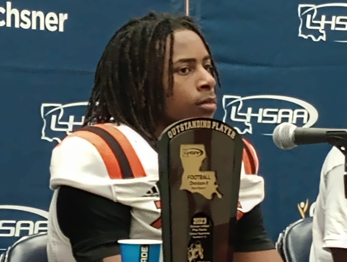 Opelousas quarterback Zackeus Malveaux 